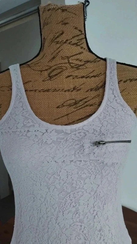 Pink lace Pimkie women's tank top - Size S - Lace effect & decorative zipper – photo 8